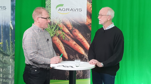 Im Gespräch über Biostimulanzien: Dr. Henning Götzke (OrusLife GmbH, re.) und Frank Uwihs (AGRAVIS Raiffeisen AG).